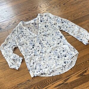 Joie sheer 100% silk Abstract Print Long Sleeve Blouse, small